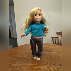 - Cititoy 19 inches doll. Jointed hips and shoulders. Long blonde hair. GU…